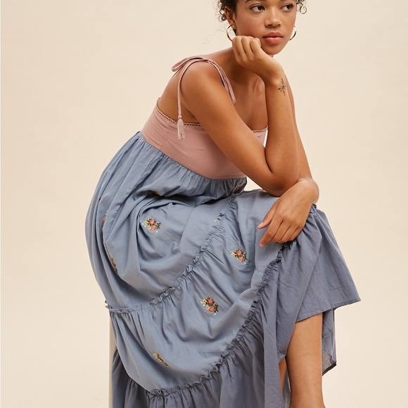 Colored block tiered dress - Picture 3 of 3